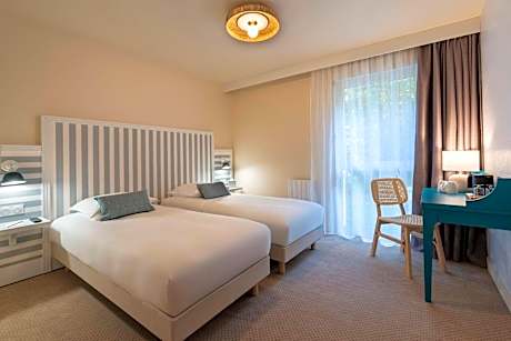 Standard Twin Room - Non-Smoking