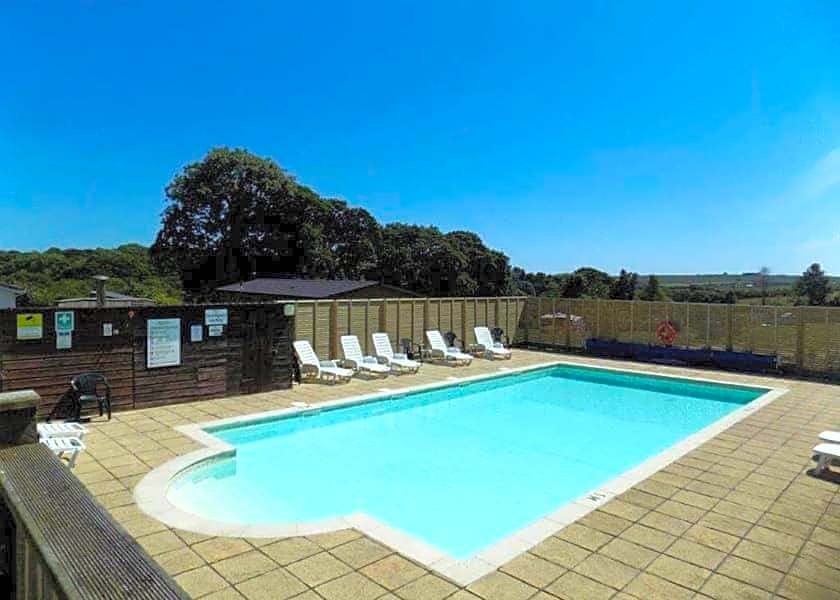 Luxury 6 Bed Lodge with Hot Tub