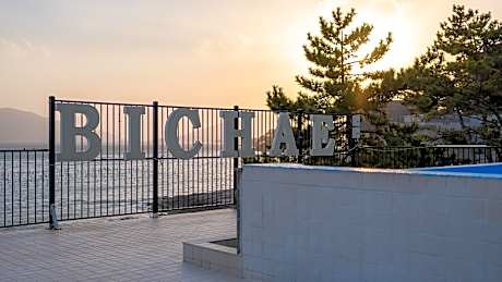 Sacheon Bichae Pension