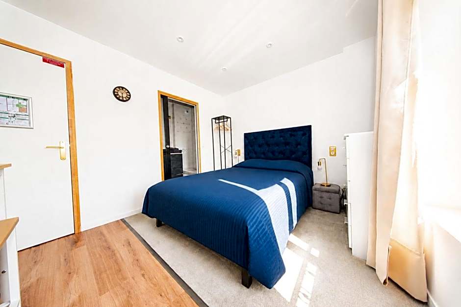 HDG Hôtel Gare de L'Isle Adam Appart's Hotel