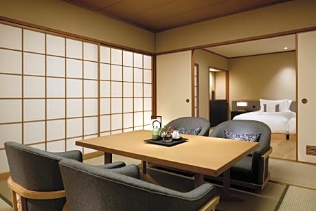 Japanese Deluxe Suite Room with Lounge Access - Non-Smoking