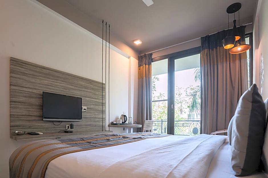 Ahuja Residency Parklane