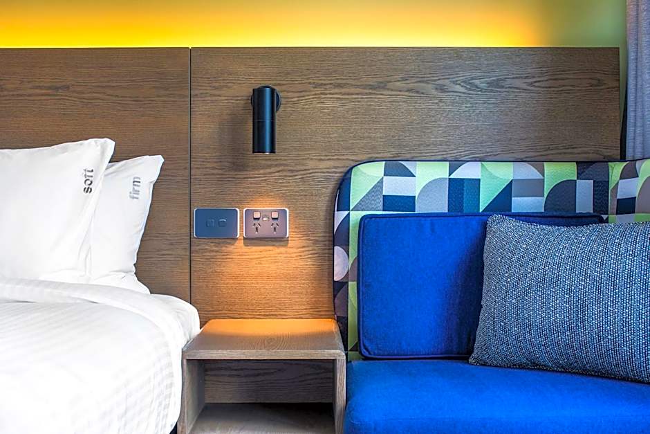 Holiday Inn Express Melbourne Little Collins By IHG