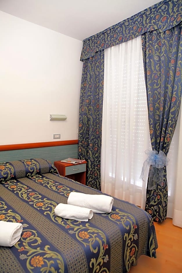 Hotel American