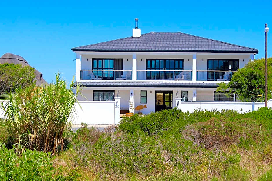 Whale Rock Luxury Lodge