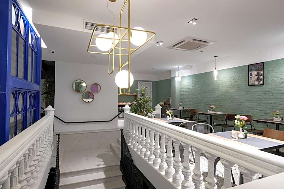 Vera Hills Boutique Hotel