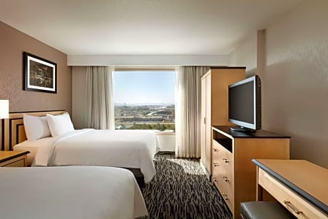 Suite Two Queen Beds