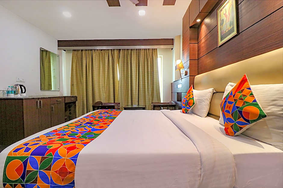 FabHotel Admire Suites