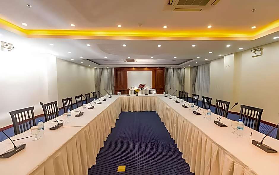 Kampong Thom Royal Hotel