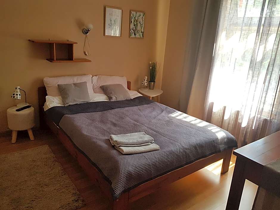 HOTEL "ZAUŁEK" Spółka Cywilna Zbigniew Świderski, Elżbieta Świderska