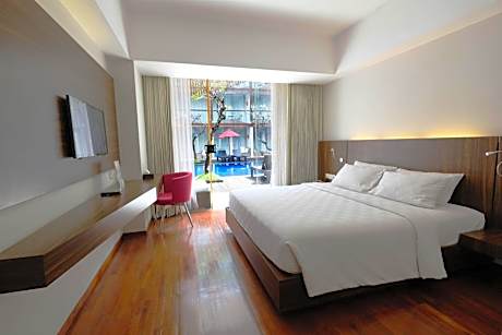 Deluxe Double or Twin Room with Pool Access