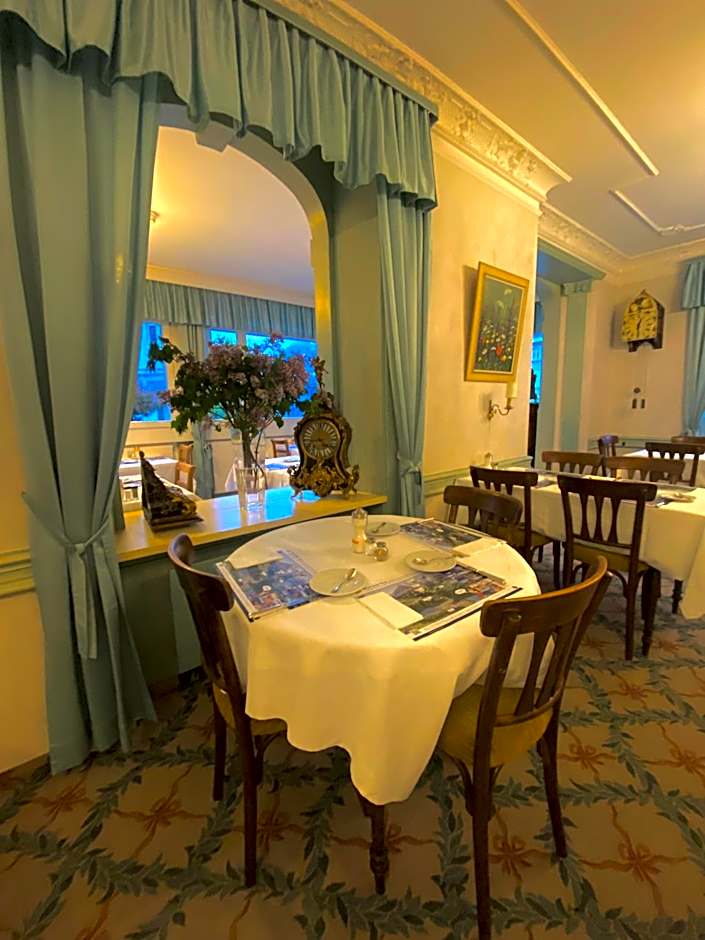 Hotel De La Paix
