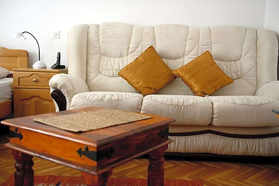 Hotel Sanja former Oliva