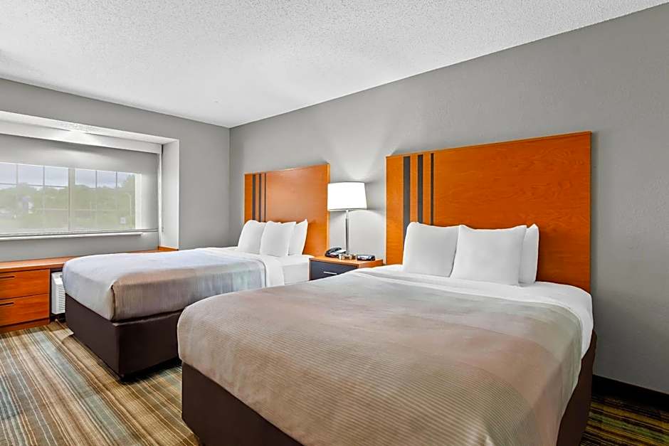 Quality Inn & Suites I-81 Exit 7