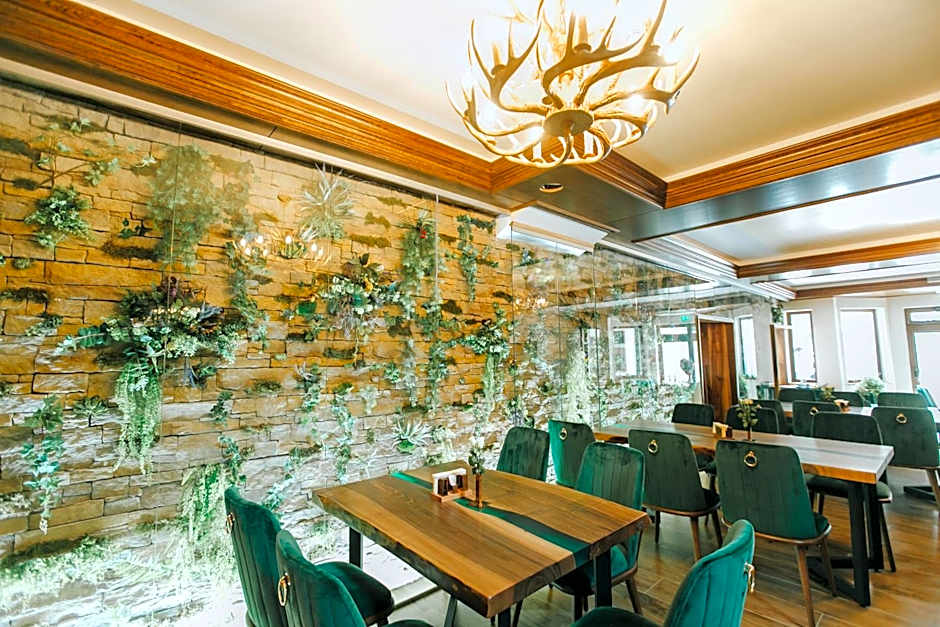 Lostrita - Pastravarie, Hotel & SPA