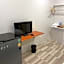 N&N HOUSE Laem Hin