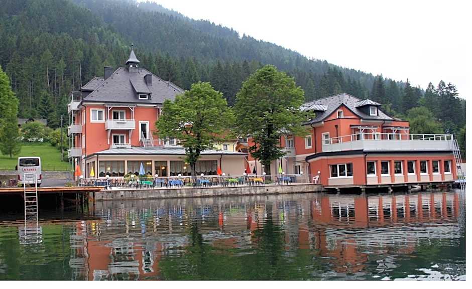 Strandhotel Burgstaller