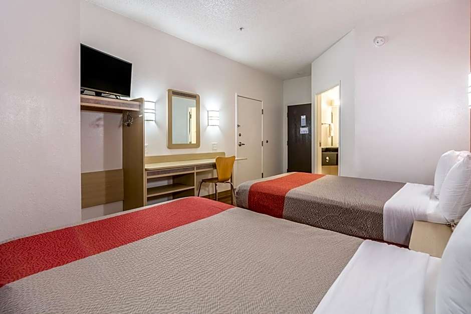 Motel 6-Fort Mill, SC - Charlotte