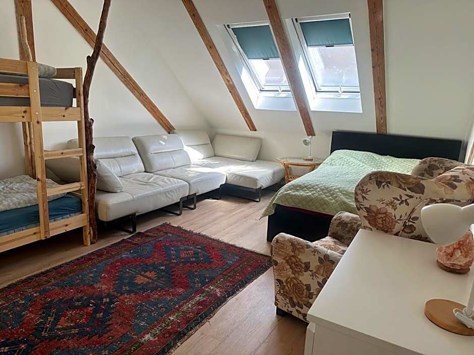 ARTHARMONY Pension & Hostel