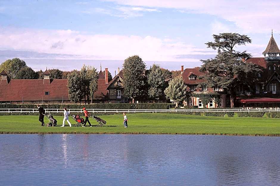 Renaissance Paris Hippodrome de St. Cloud Hotel