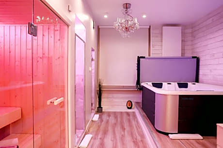 King Room with Spa Bath