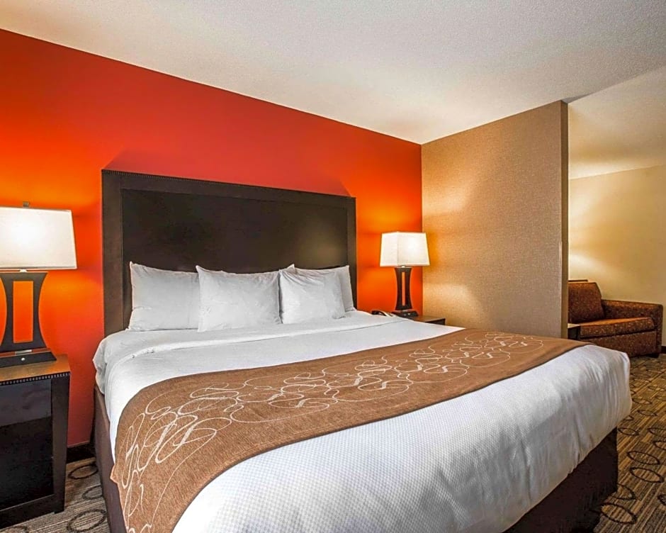 Comfort Suites At WestGate Mall