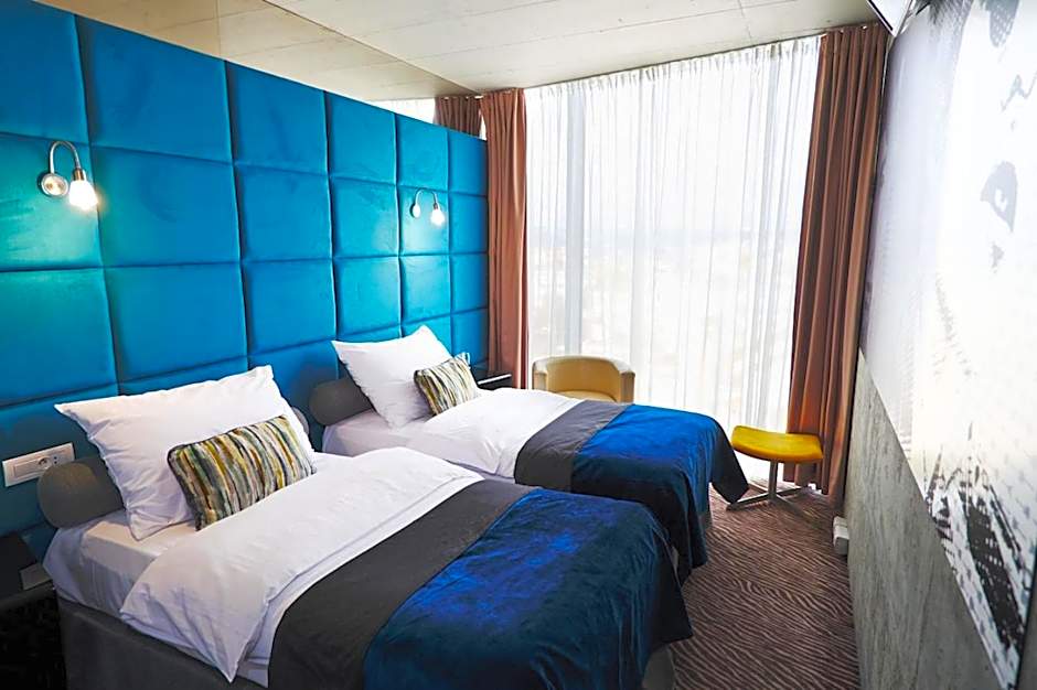 Sono Hotel
