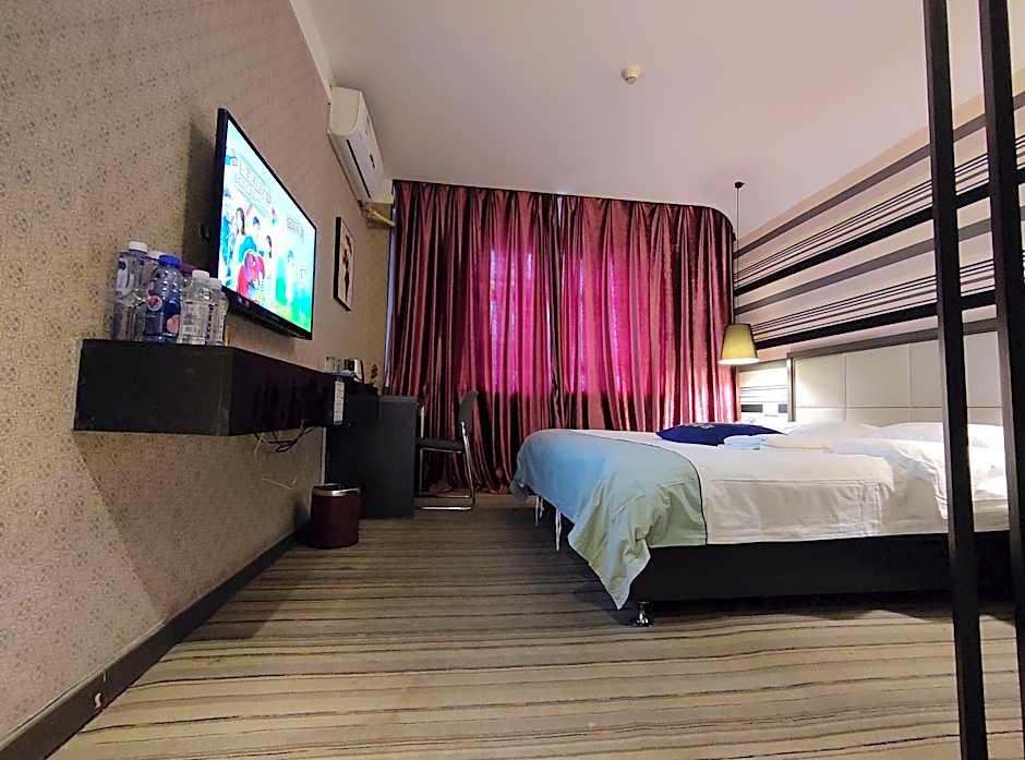 Super 8 Hotel Urumqi Li Yu Shan Lu – Ürümqi