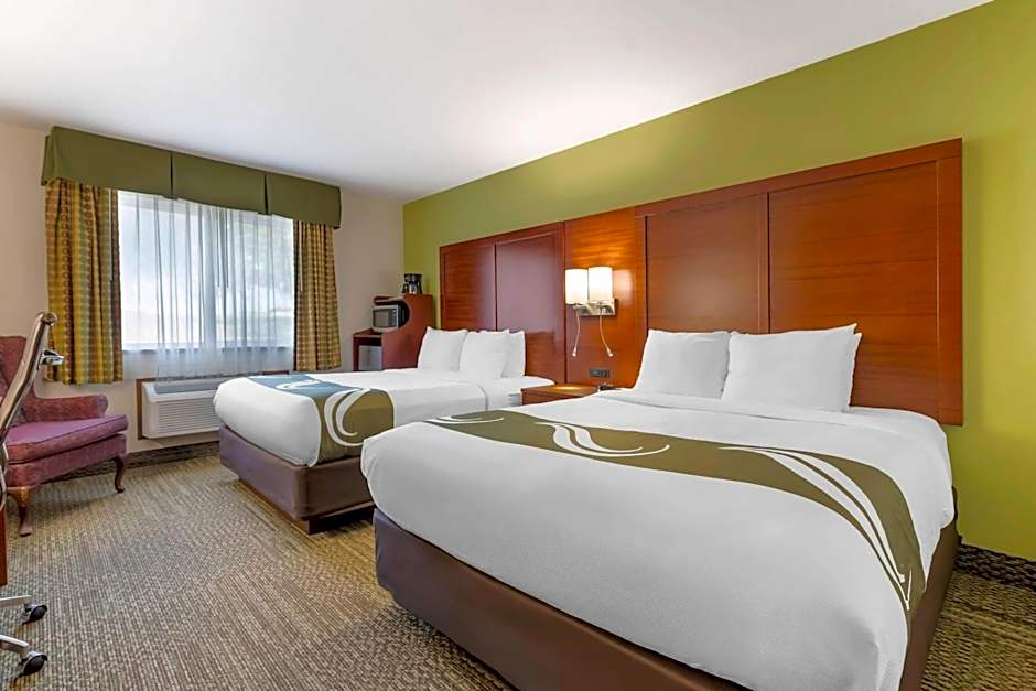 Quality Inn & Suites Stoughton - Madison South