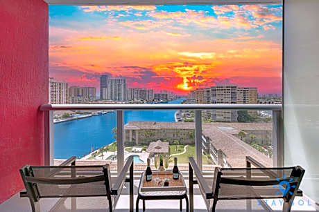 Spectacular Apartment Beachwalk Bliss Pool Gym