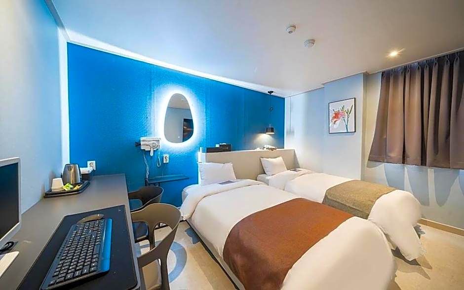 Uiwang Hotel Nine