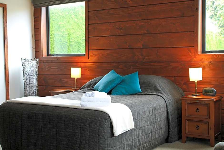 Inn the Bay Bed & Breakfast