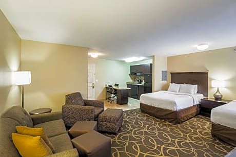 1 King Bed, Suite, Nonsmoking