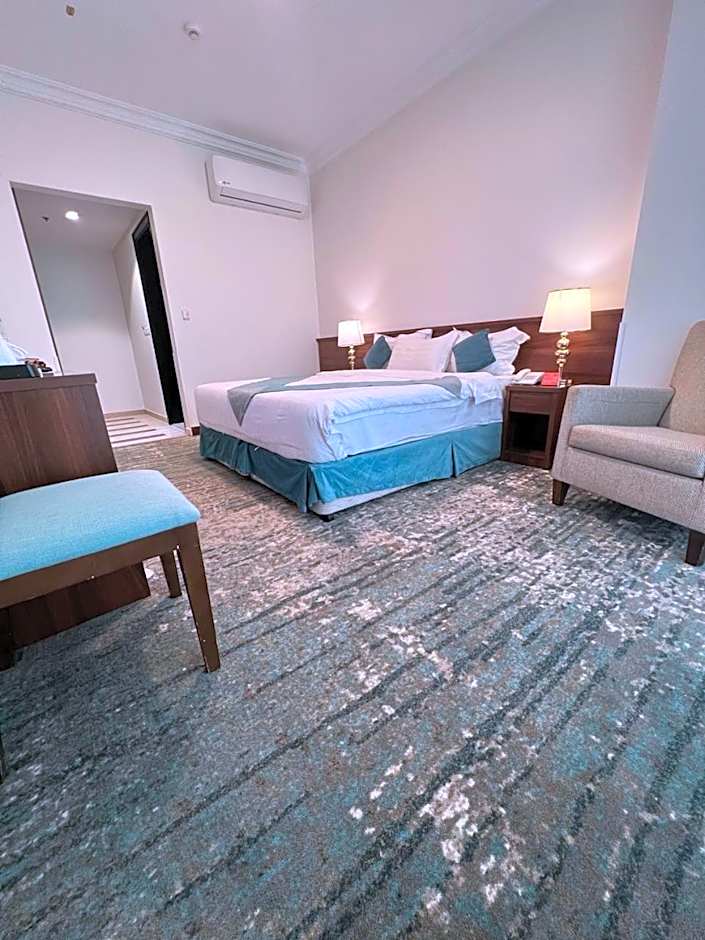 Zaha Al Madina Hotel