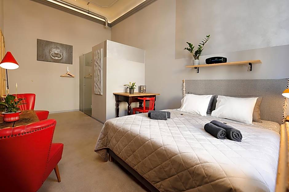 BudapeStayz - Raday Rooms