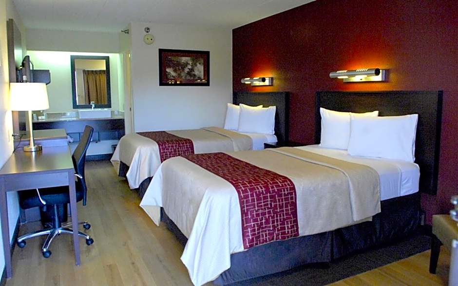 Red Roof Plus Philadelphia Airport