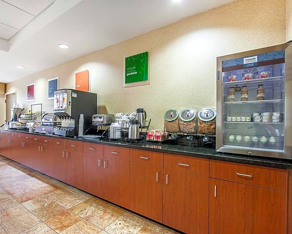 Comfort Inn & Suites Atoka-Millington