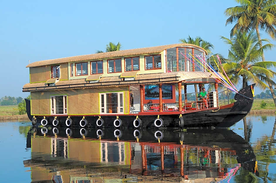 Sreekrishna Houseboat C/o Sreekrishna ayurveda Panchakarma Centre                               