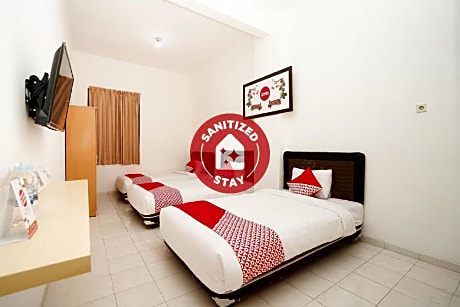 OYO 485 Marcello Residence