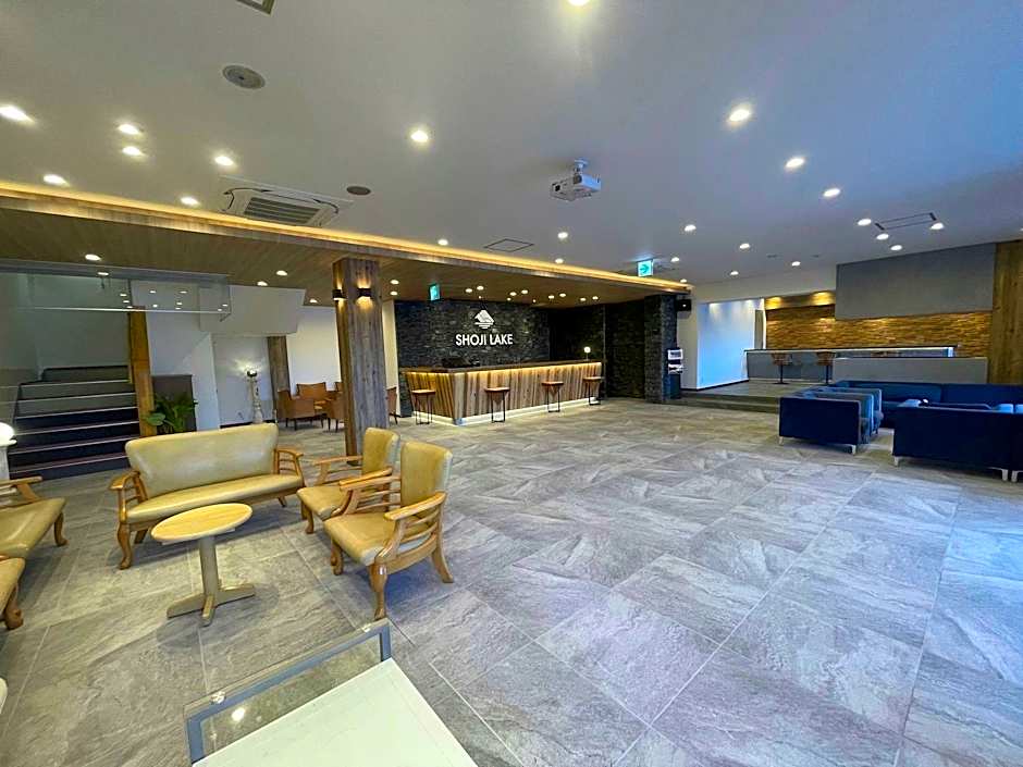 Shoji Lake Hotel