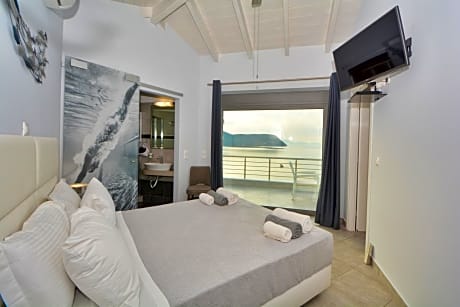 Deluxe Family Apartment with Sea View (4 Adults)