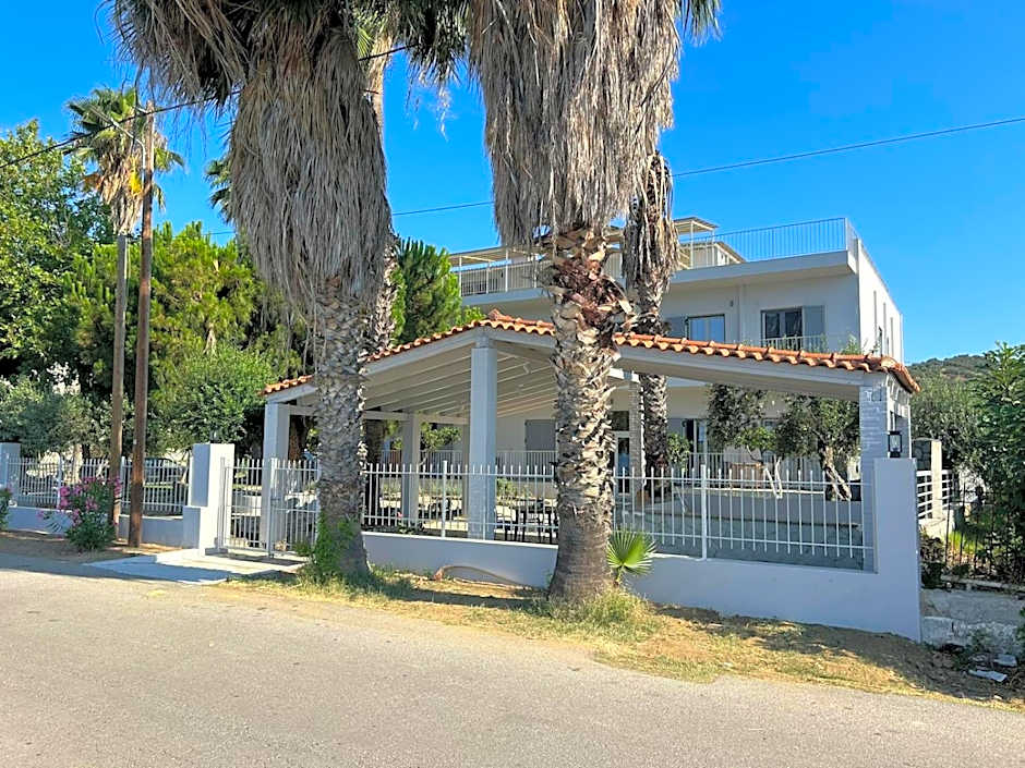 Evia Bay Suites and Retreats