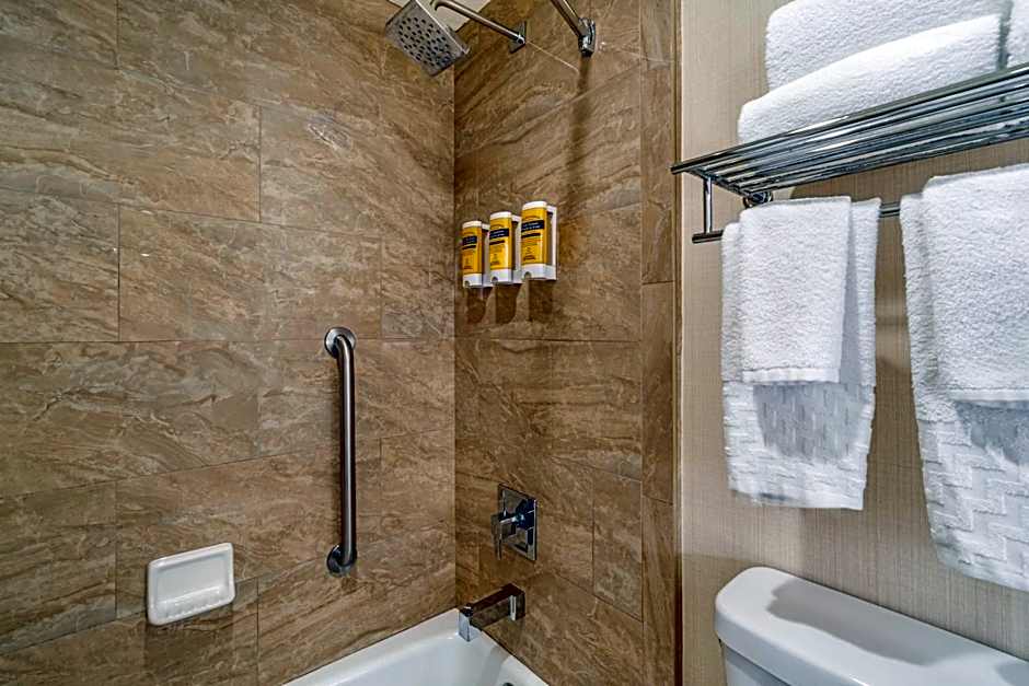 Best Western Plus Carpinteria Inn