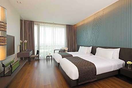 Avani Skyline Twin Room