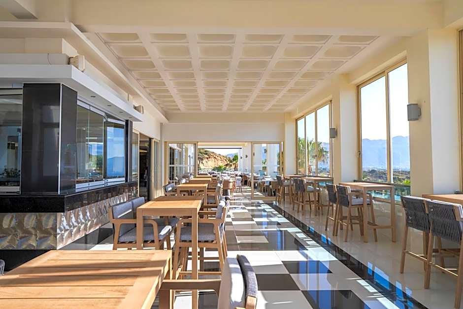 Grand Blue Beach Hotel