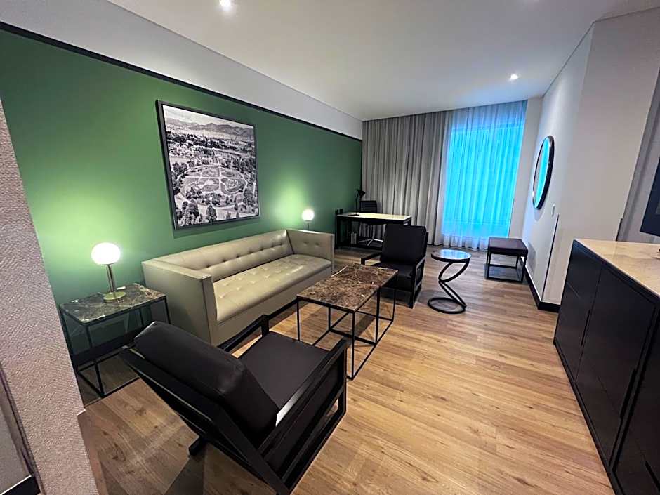Holiday Inn Bogota Airport By IHG