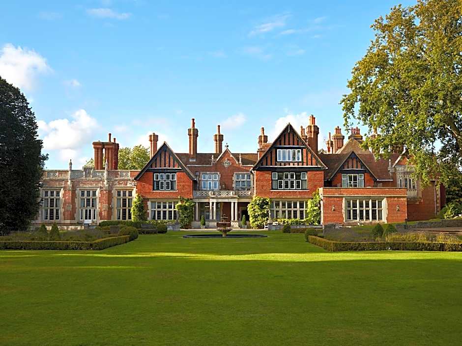 Elmers Court Hotel