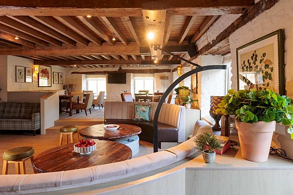 Egypt Mill Hotel and Restaurant