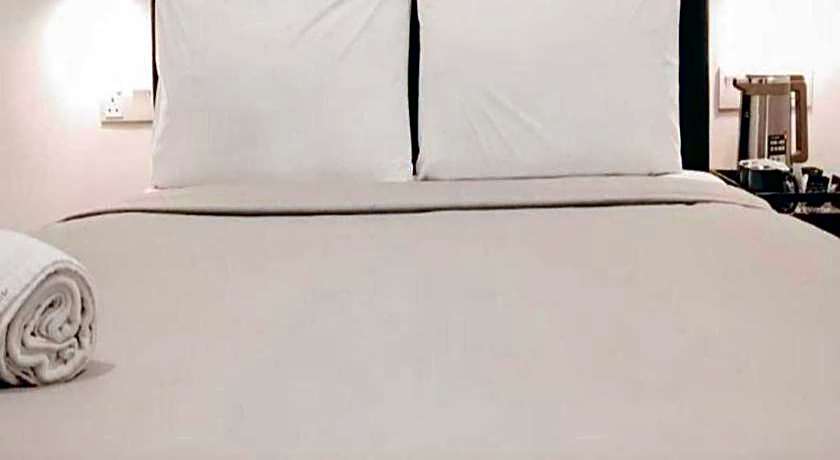 OYO 89492 Carlton Inn Bukit Ubi