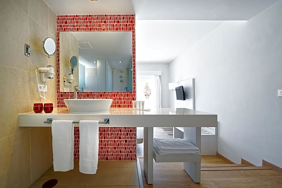 SENTIDO Aequora Lanzarote Suites
